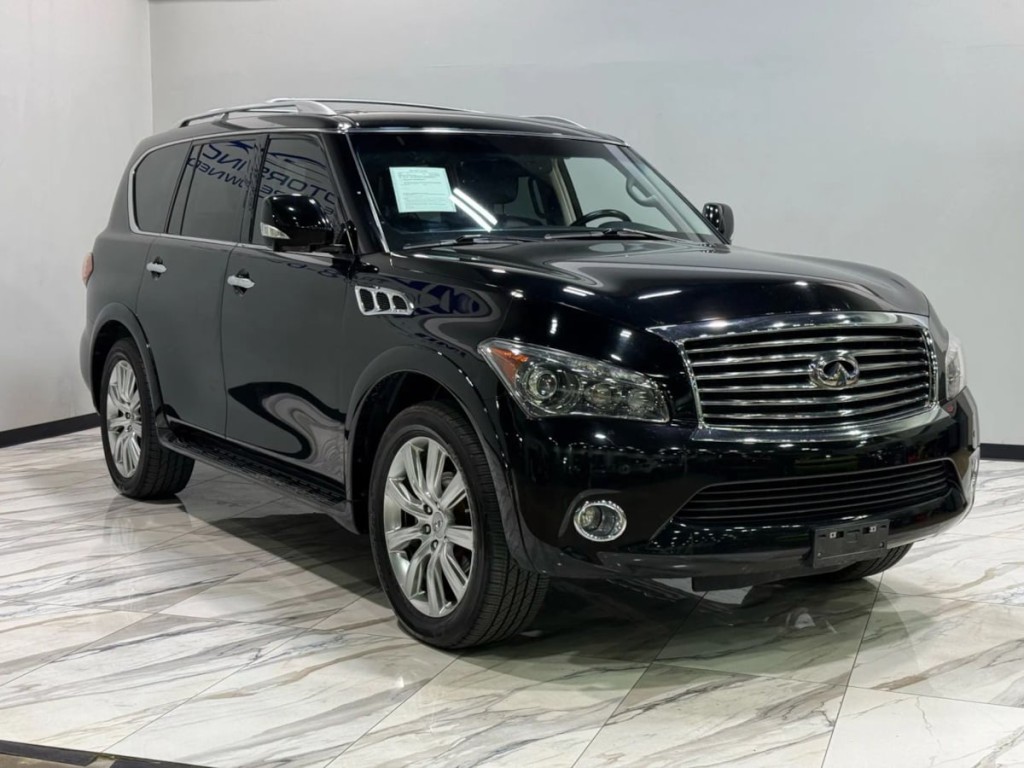 2012 INFINITI QX56 Image 4