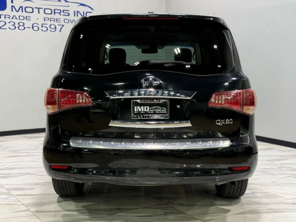 2016 INFINITI QX80 Image 7