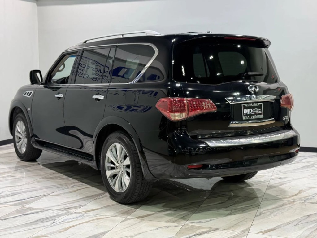 2016 INFINITI QX80 Image 8