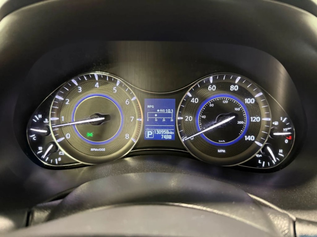 2016 INFINITI QX80 Image 17