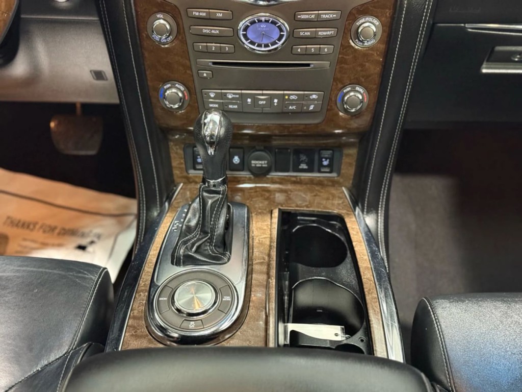 2016 INFINITI QX80 Image 21