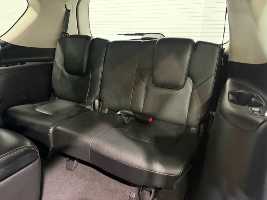 2016 INFINITI QX80 Image 27