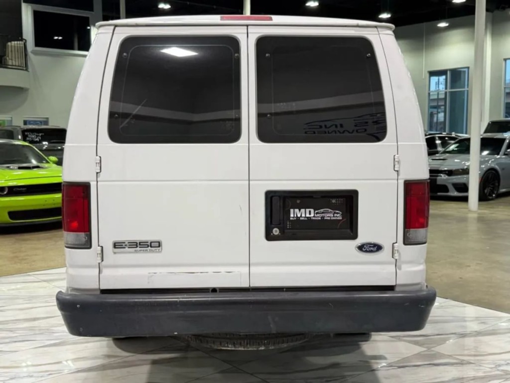 2008 Ford Econoline Image 7