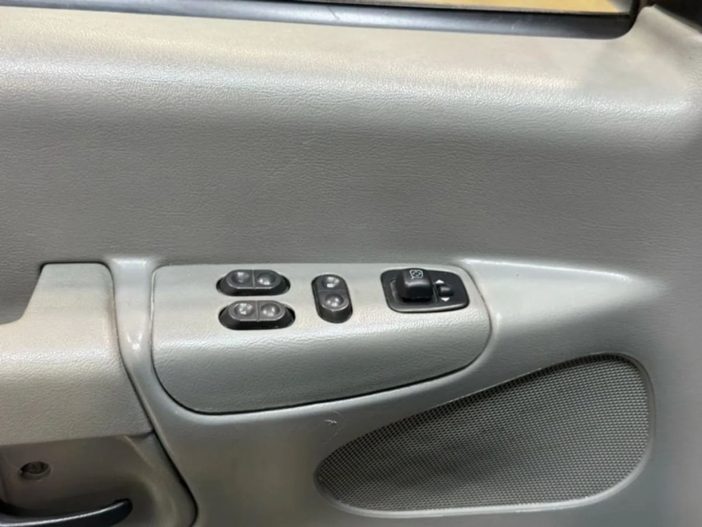 2008 Ford Econoline Image 12