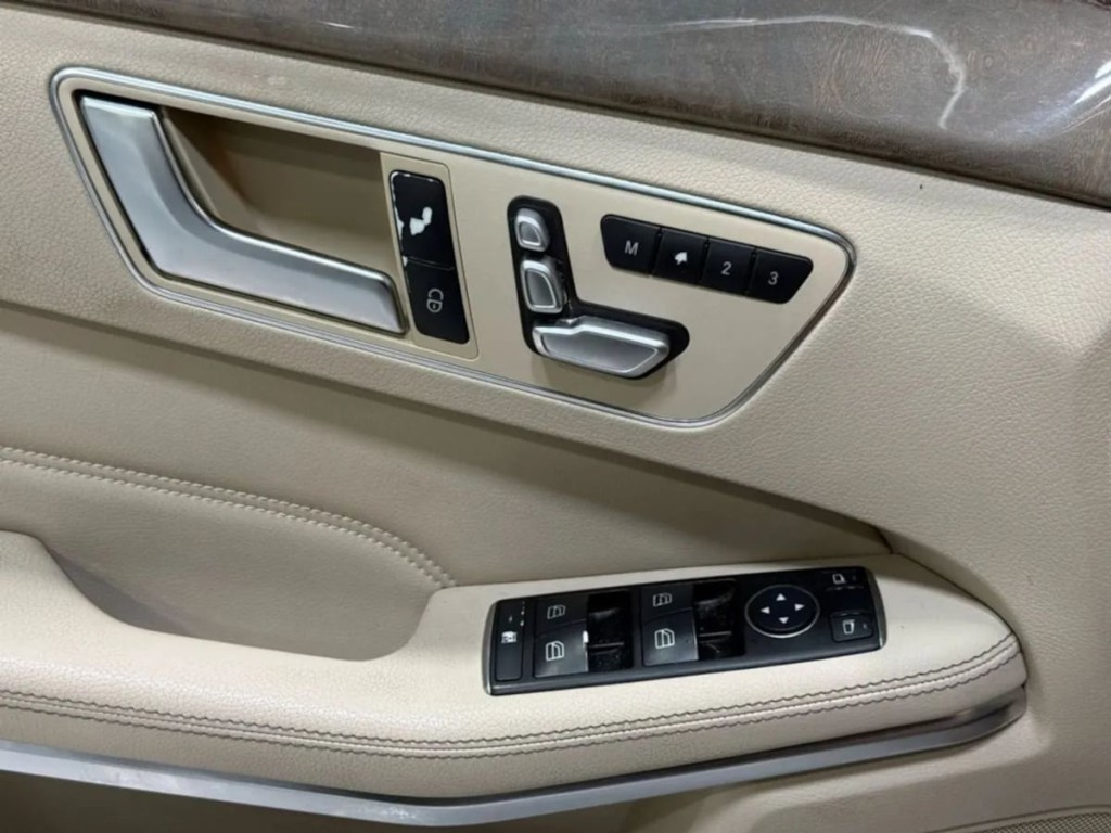 2014 Mercedes-Benz E-Class Image 12