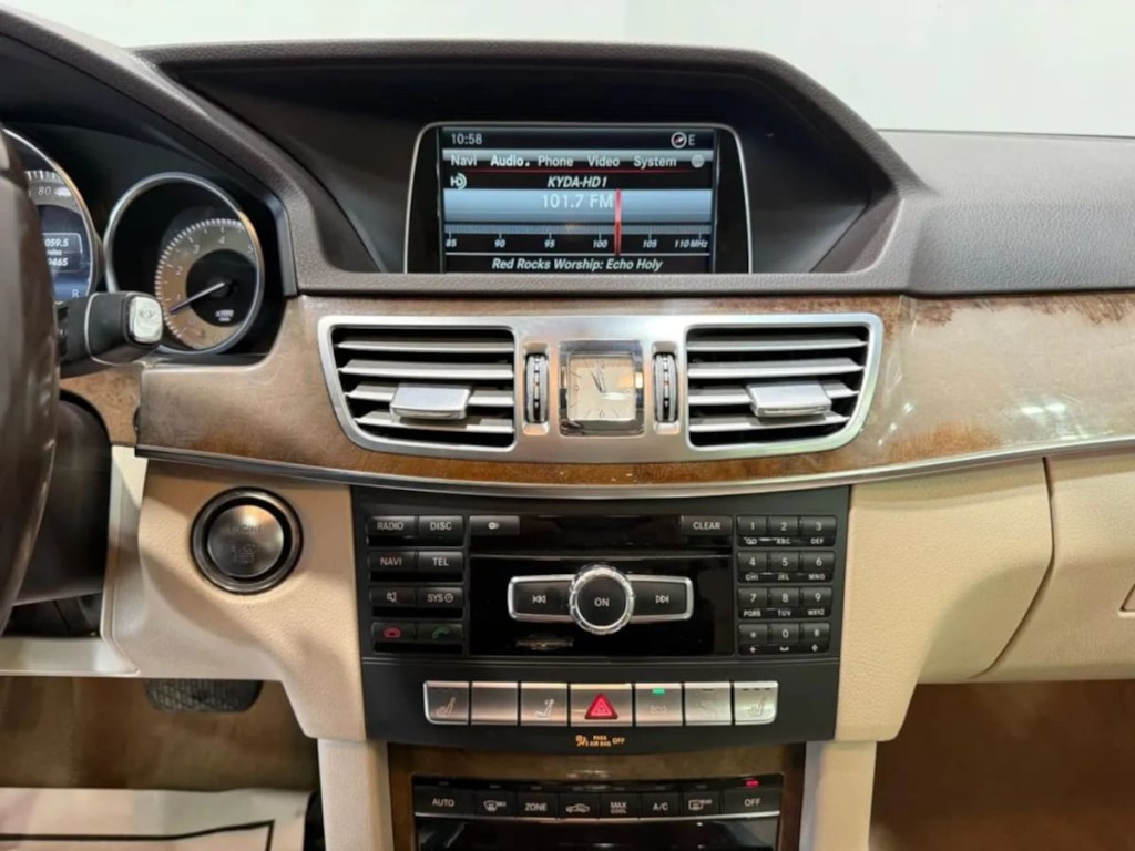 2014 Mercedes-Benz E-Class Image 20