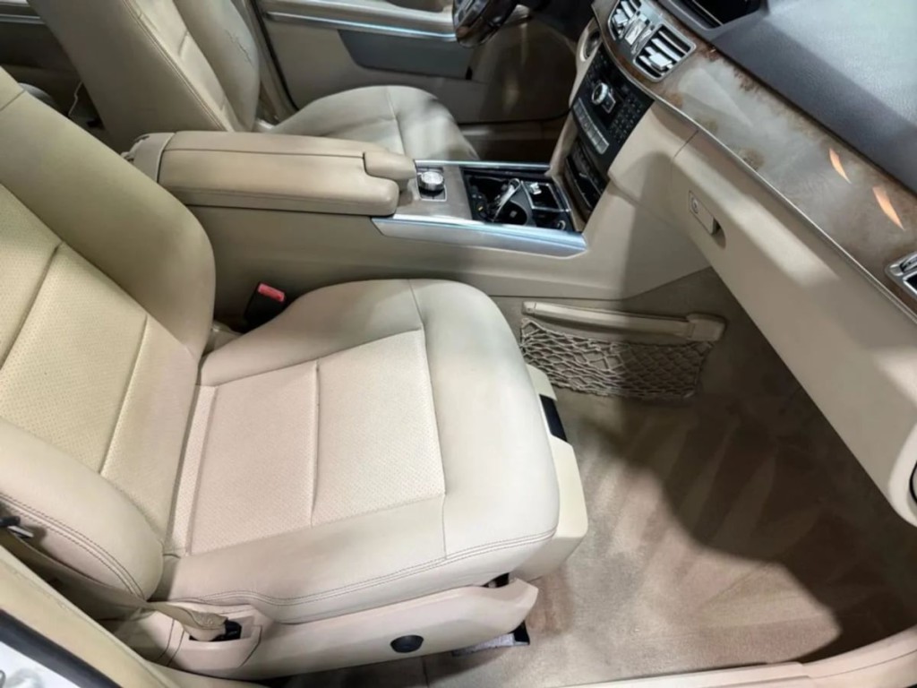 2014 Mercedes-Benz E-Class Image 28