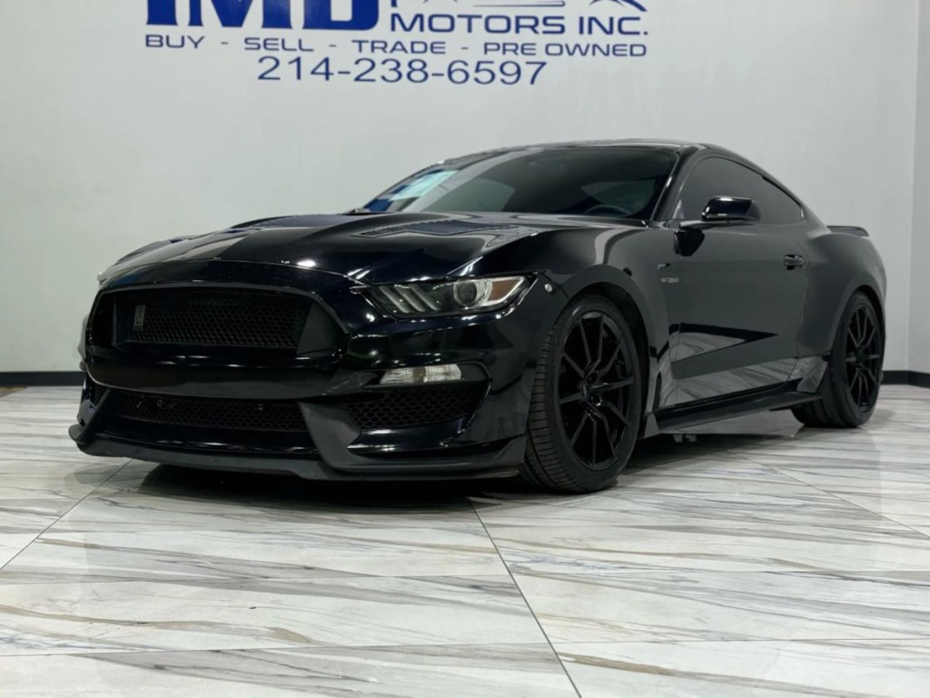 2016 Ford Mustang Image 2