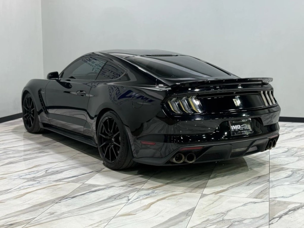 2016 Ford Mustang Image 8