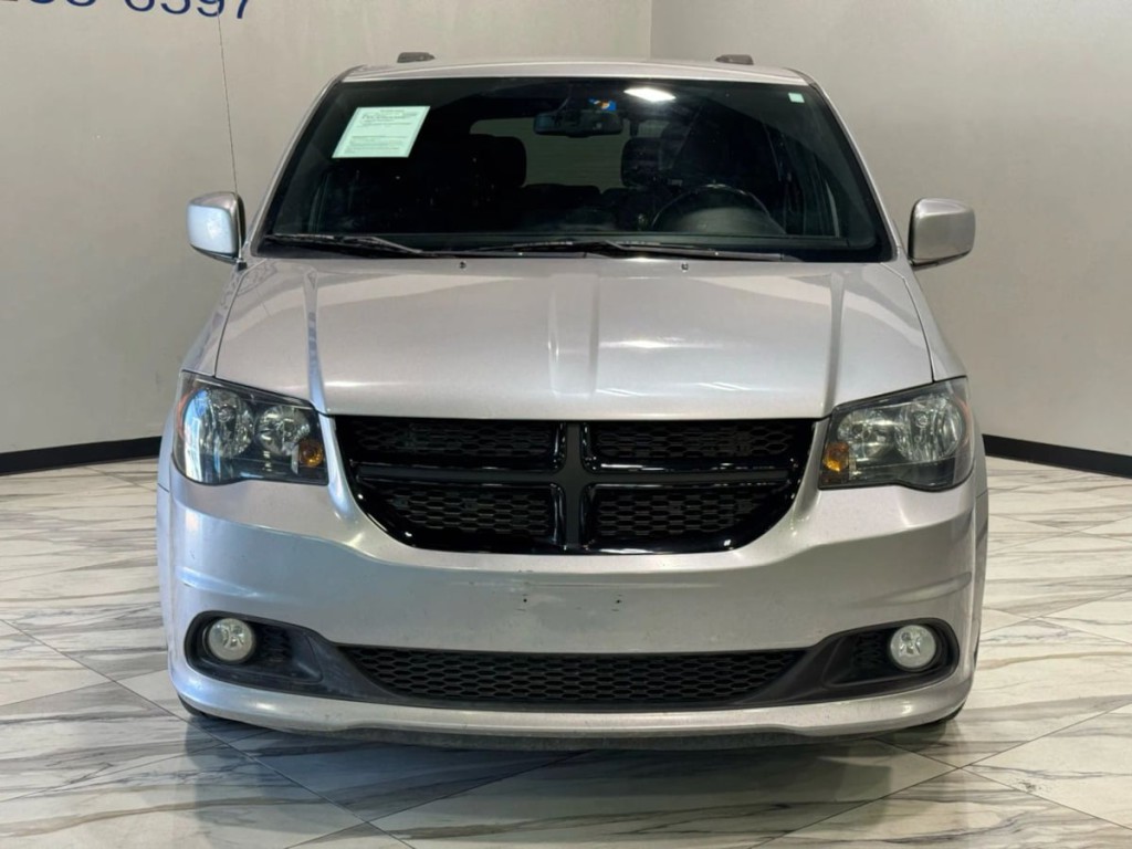 2017 Dodge Grand Caravan Image 3
