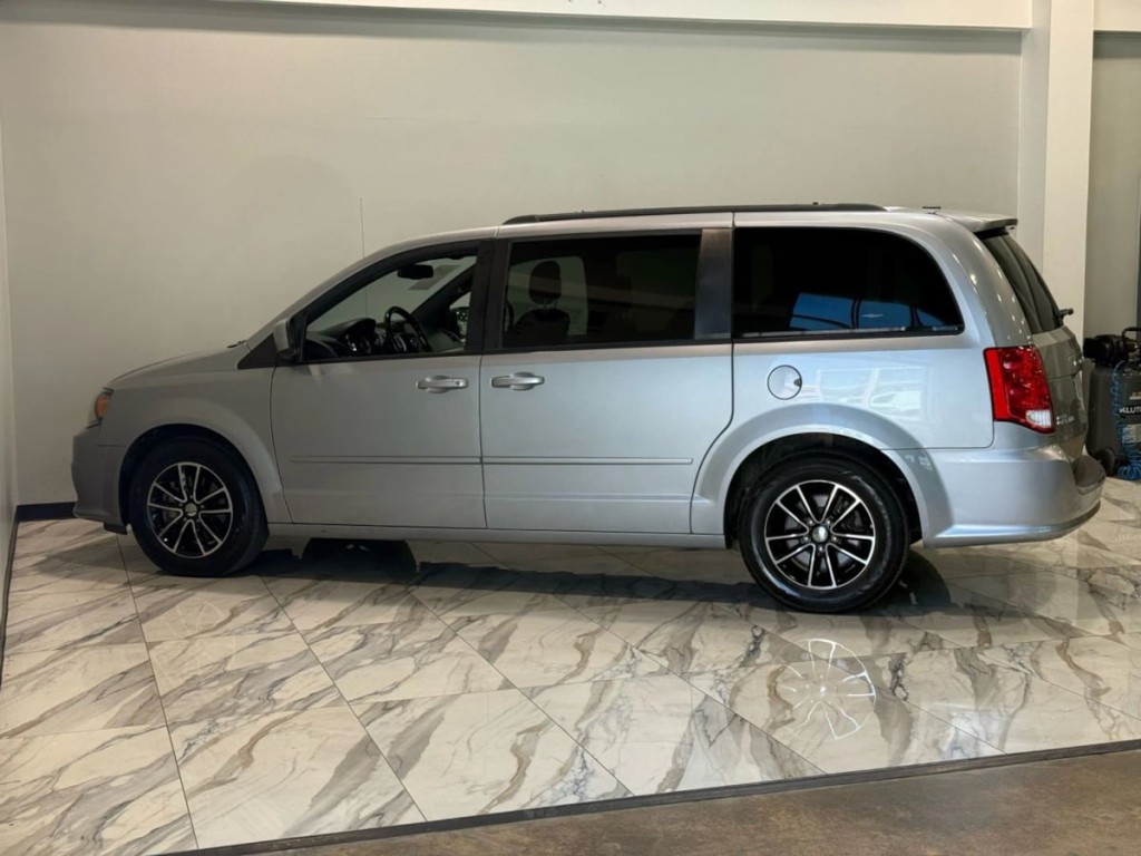 2017 Dodge Grand Caravan Image 9