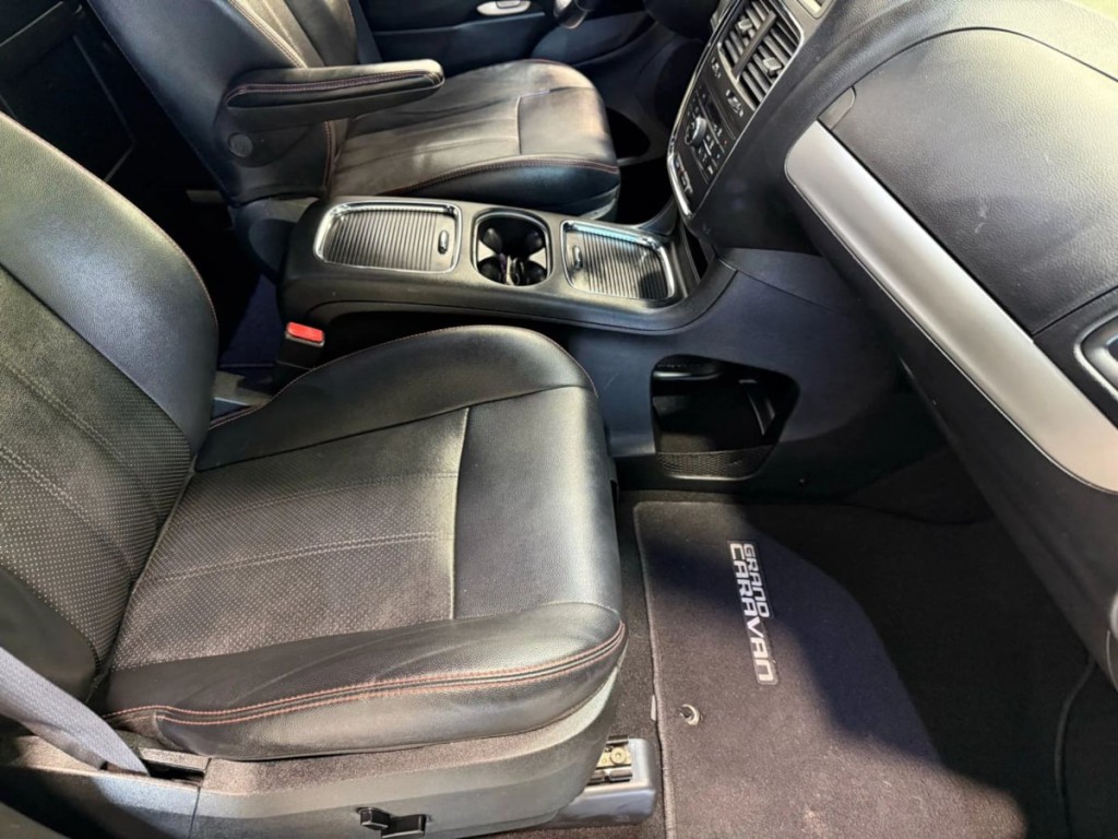 2017 Dodge Grand Caravan Image 28