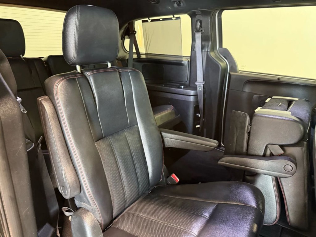 2017 Dodge Grand Caravan Image 29