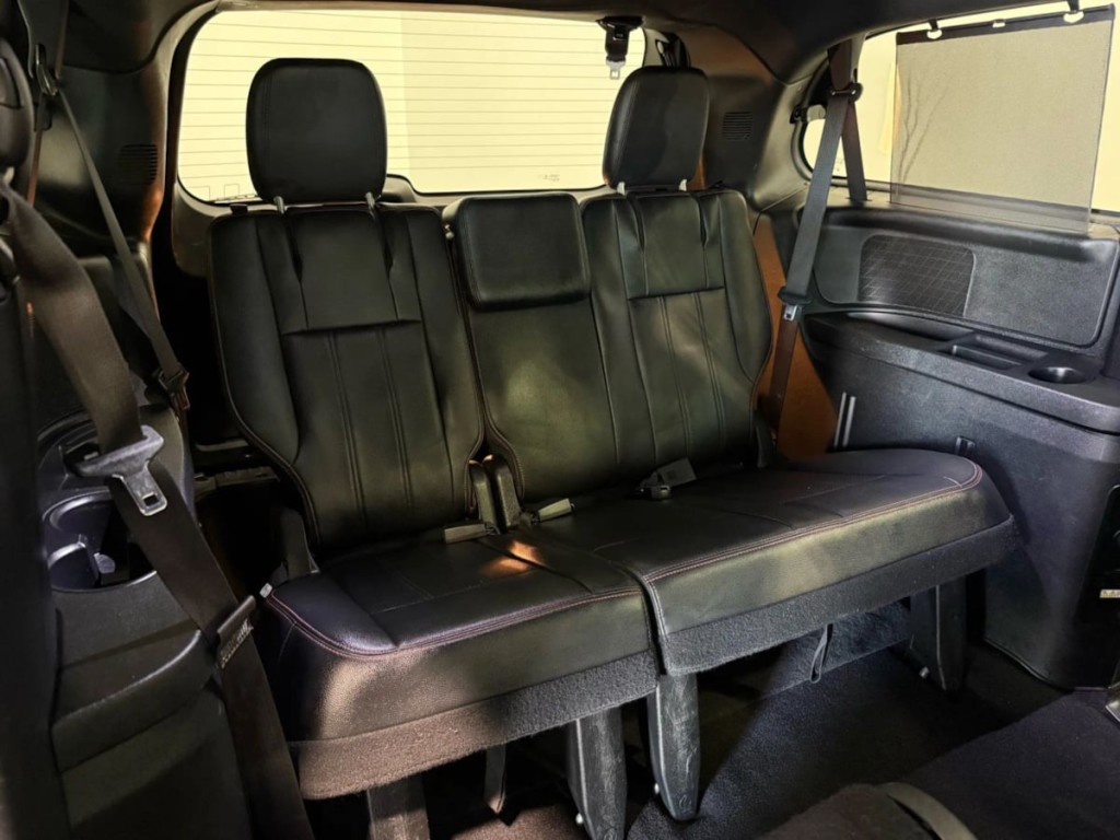 2017 Dodge Grand Caravan Image 31