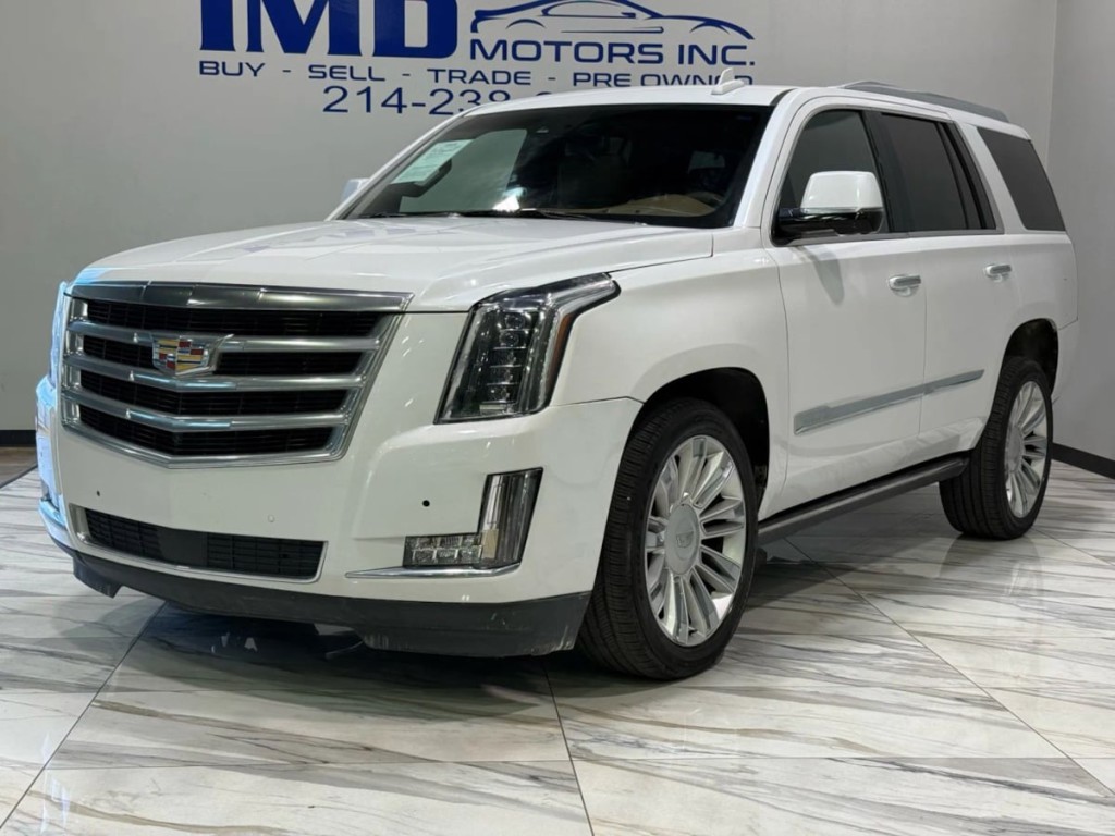 2017 Cadillac Escalade Image 2