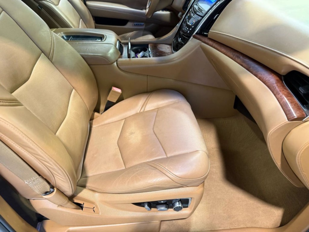 2017 Cadillac Escalade Image 29