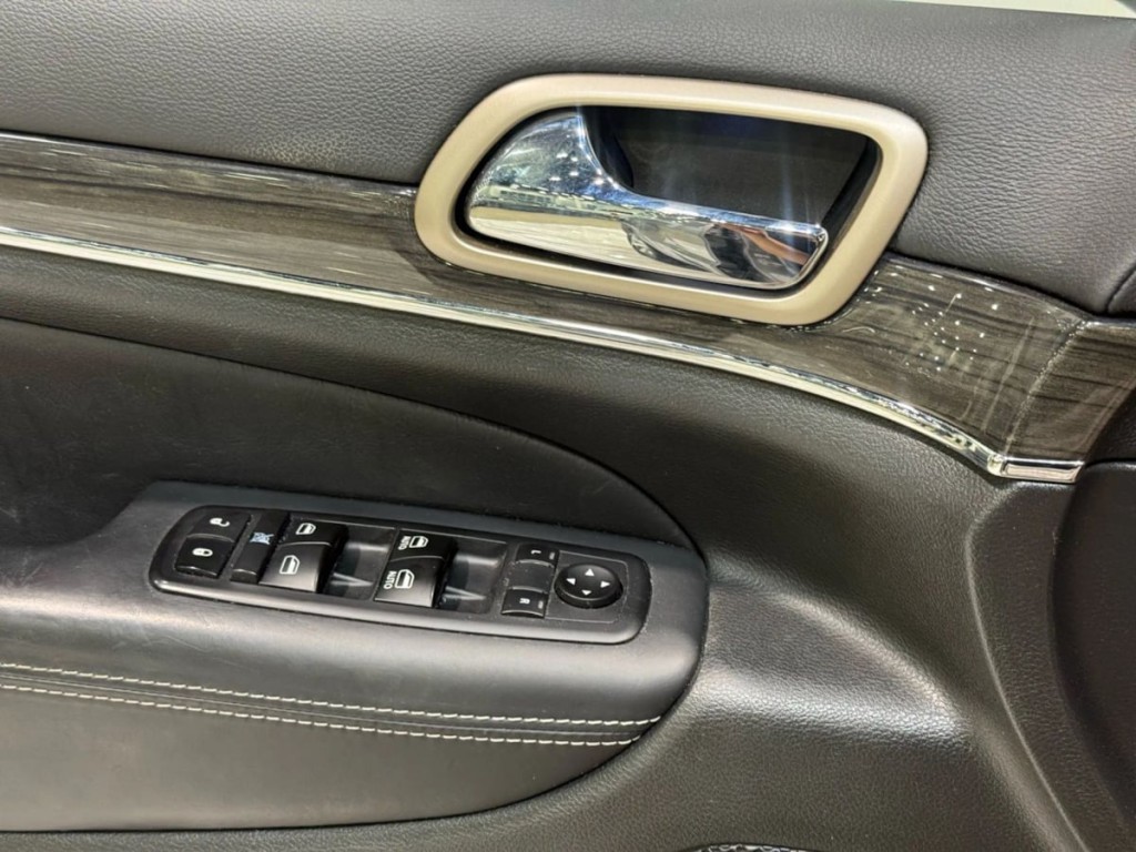 2015 Jeep Grand Cherokee Image 11