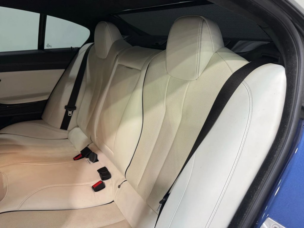 2016 BMW 6 Series Image 13