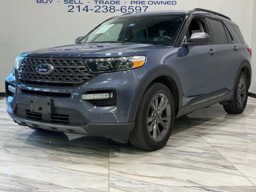 2021 Ford Explorer Image 2