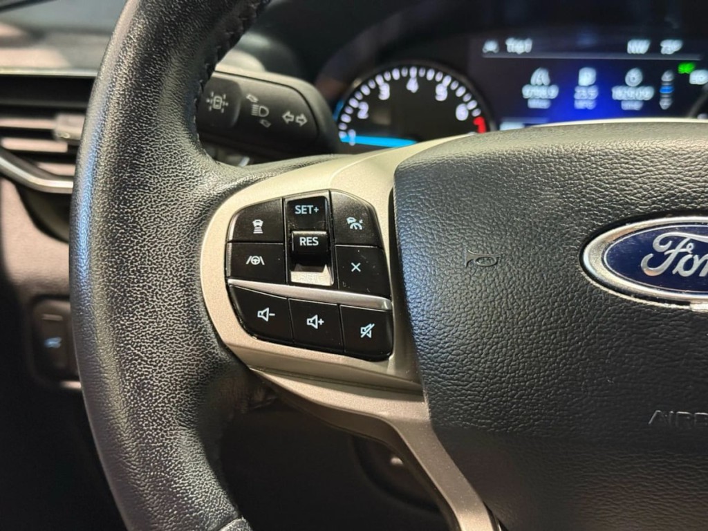 2021 Ford Explorer Image 15