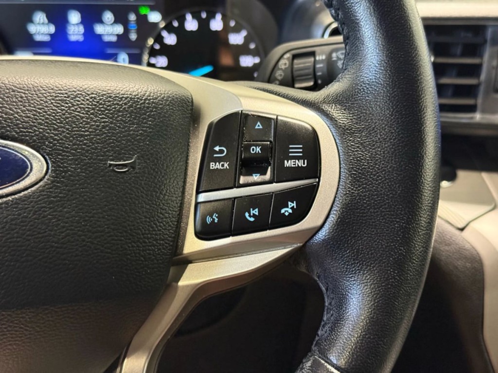 2021 Ford Explorer Image 16