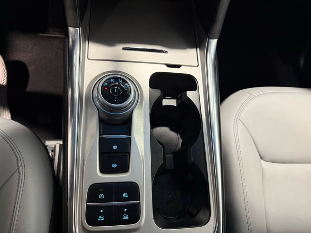 2021 Ford Explorer Image 21