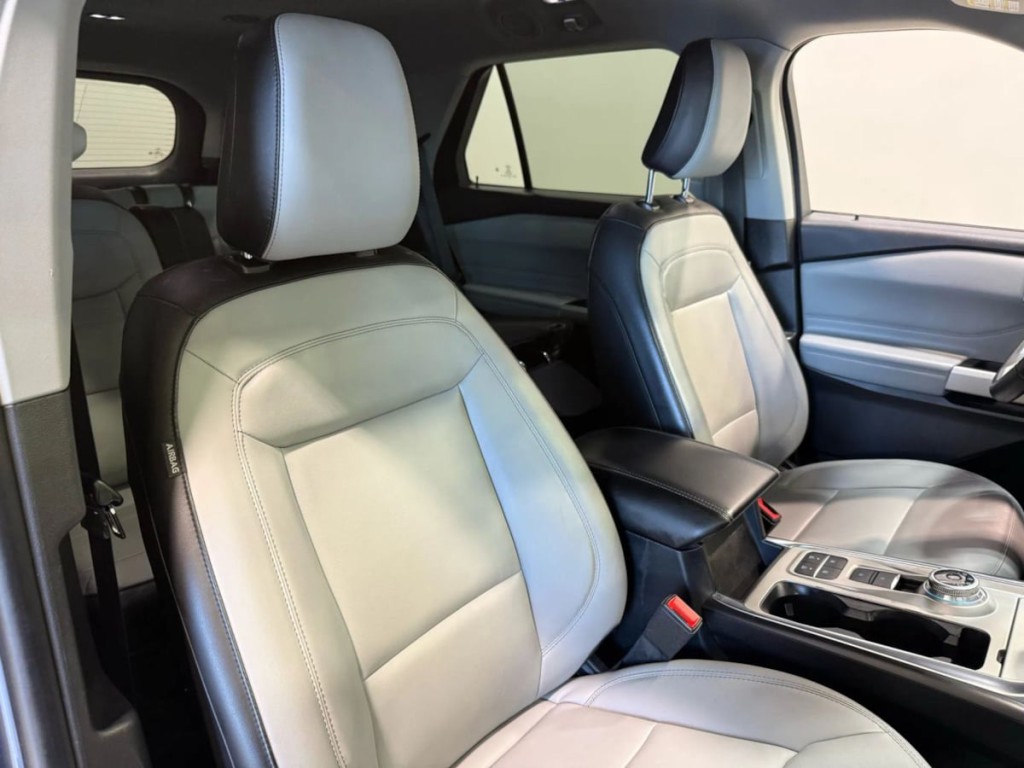 2021 Ford Explorer Image 27