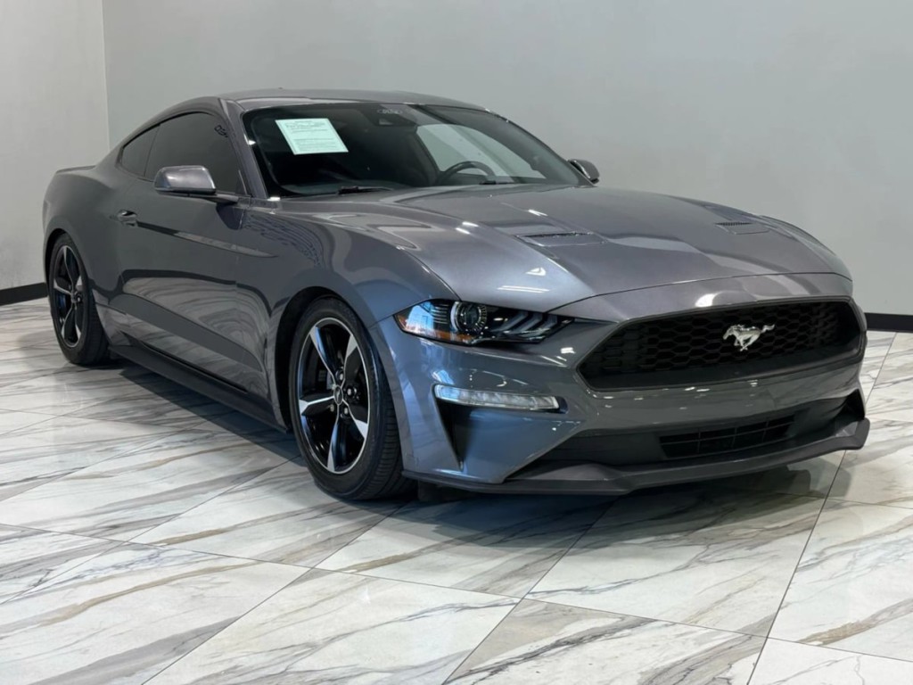 2022 Ford Mustang Image 4