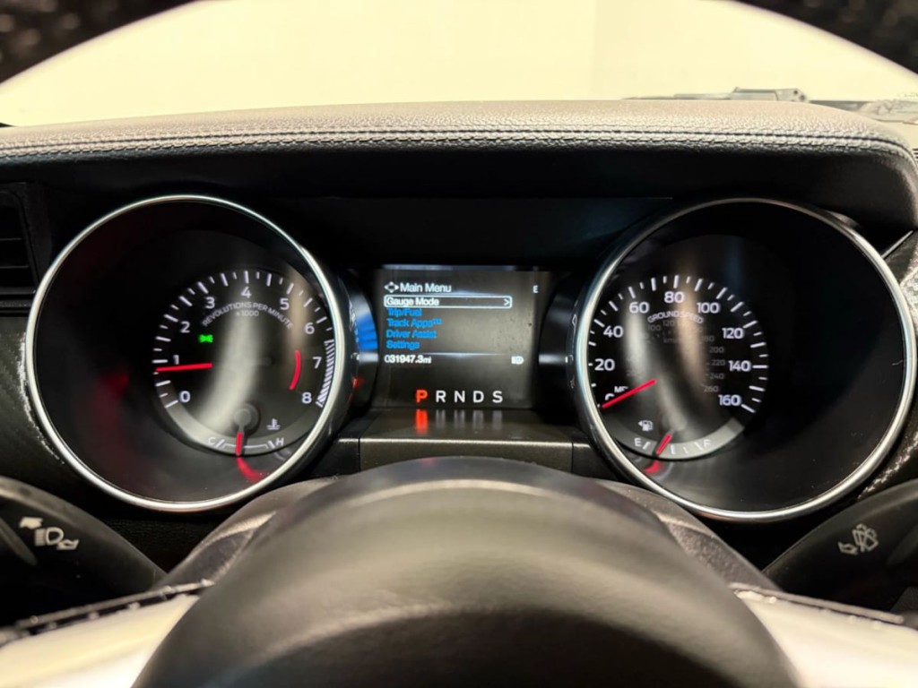 2022 Ford Mustang Image 17