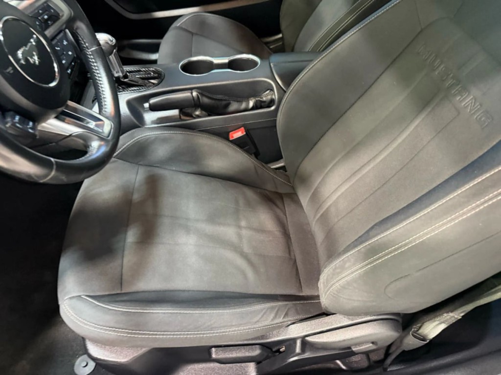 2022 Ford Mustang Image 23