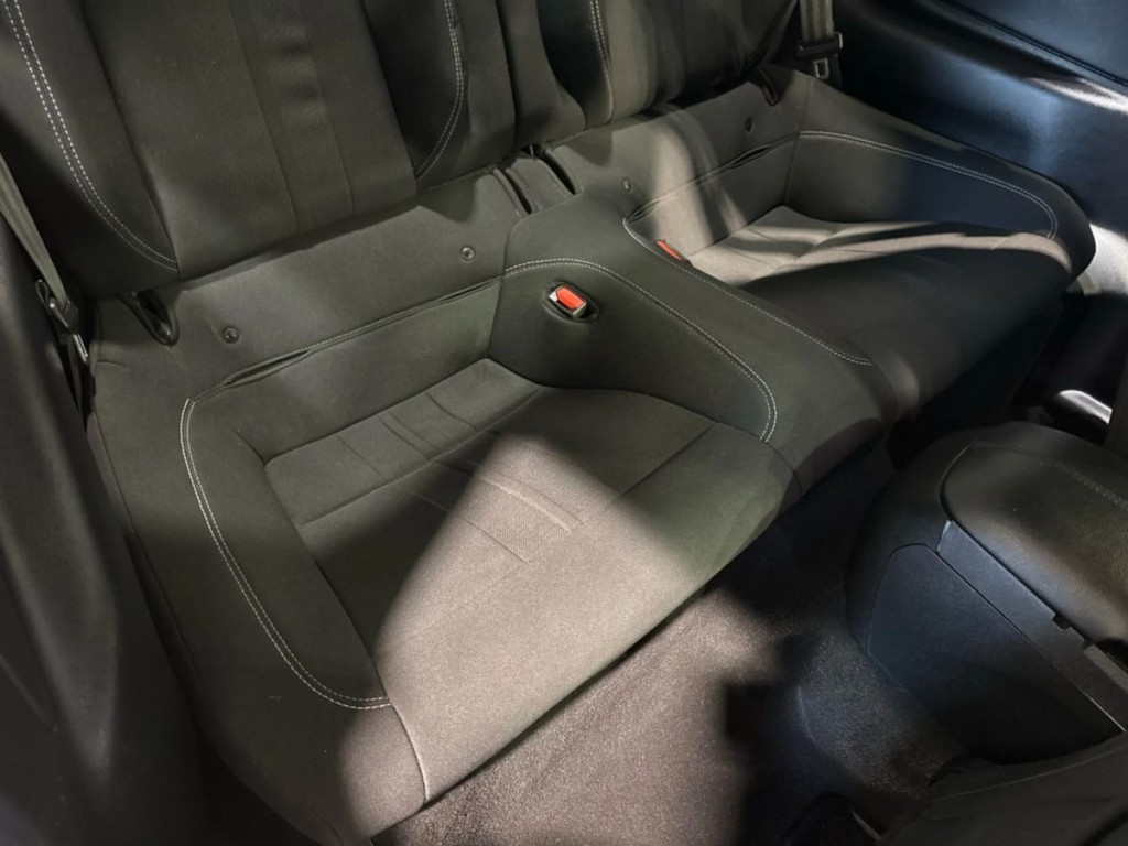 2022 Ford Mustang Image 29