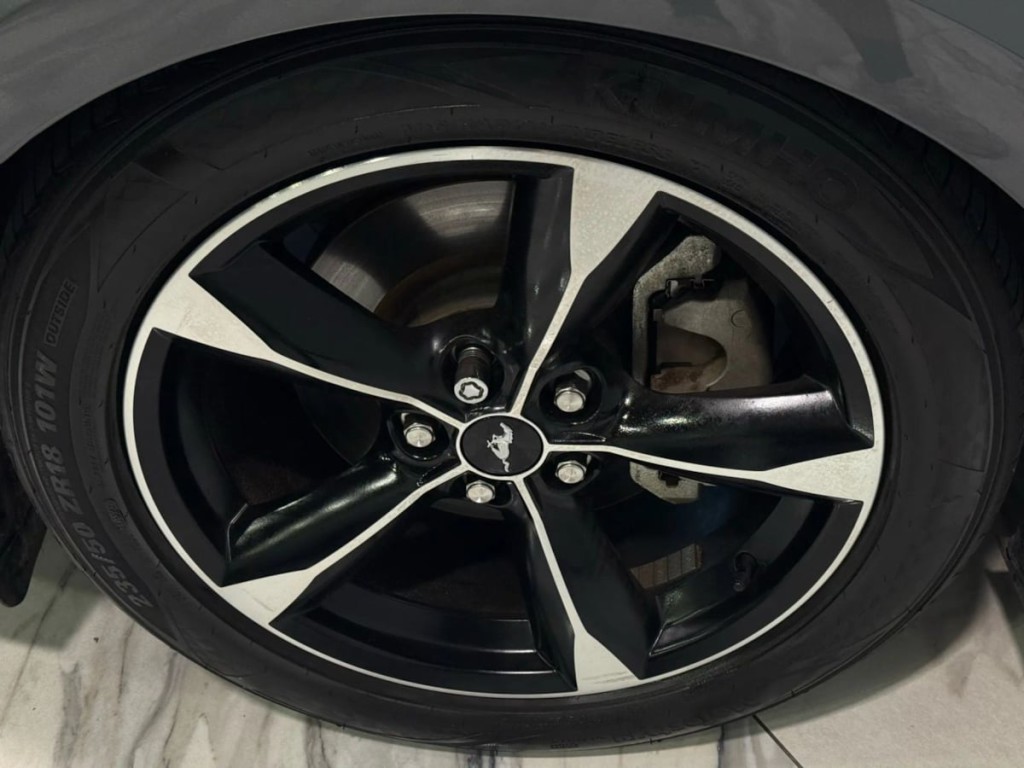 2022 Ford Mustang Image 30