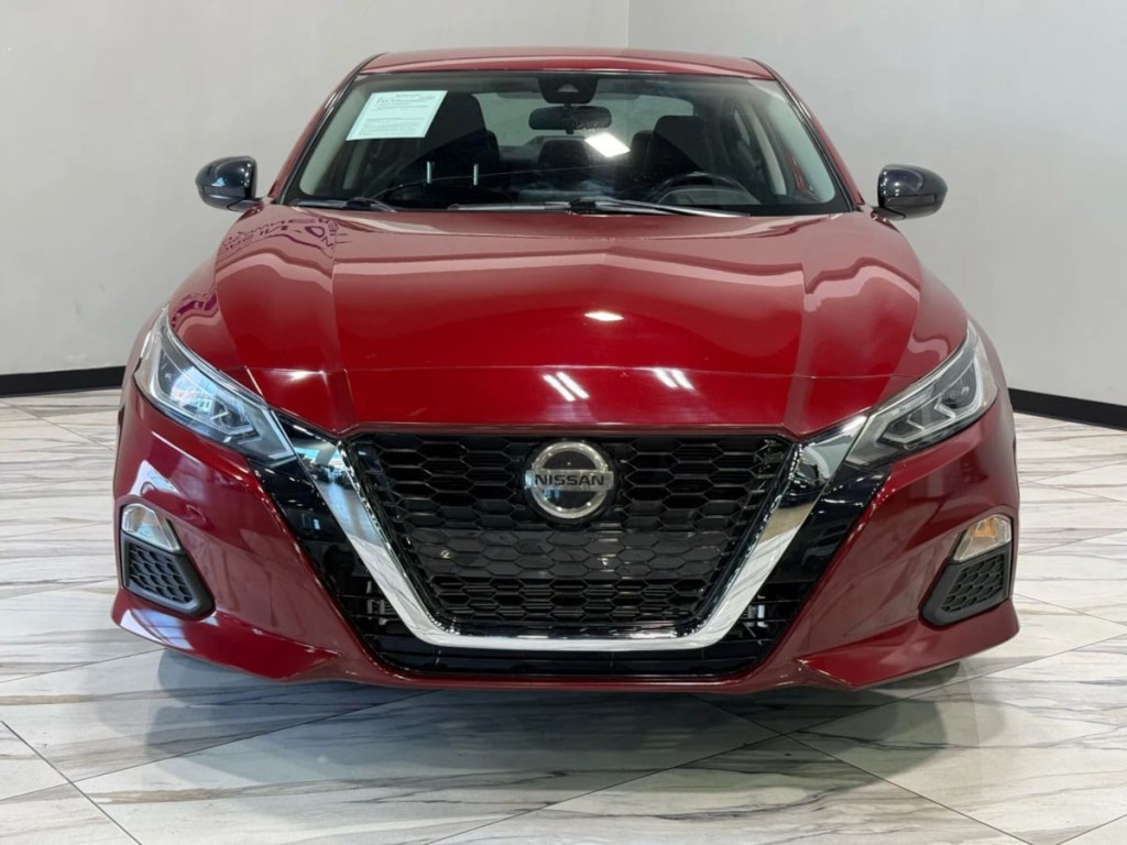 2021 Nissan Altima Image 3