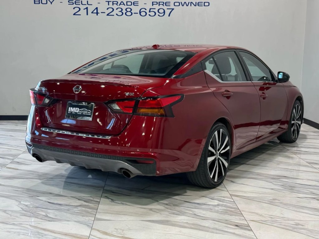 2021 Nissan Altima Image 6