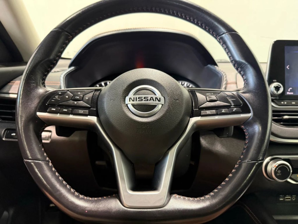 2021 Nissan Altima Image 13