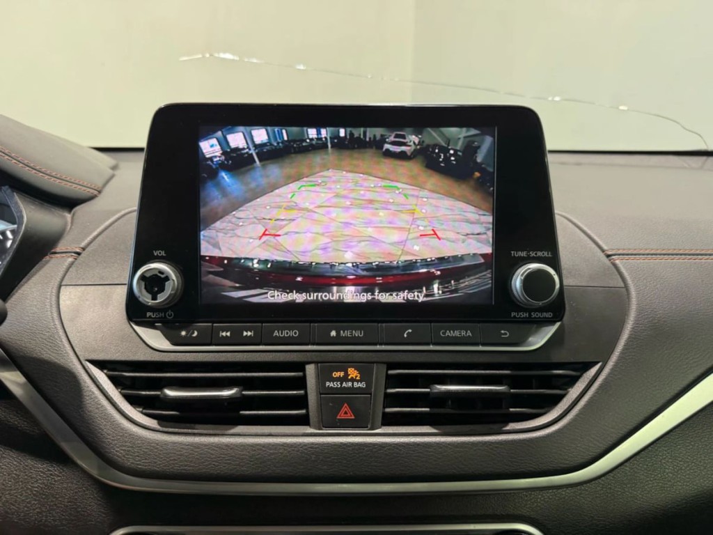 2021 Nissan Altima Image 18