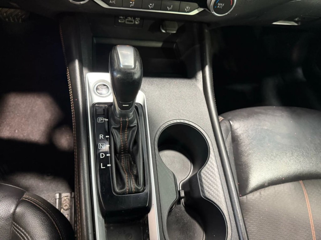 2021 Nissan Altima Image 19