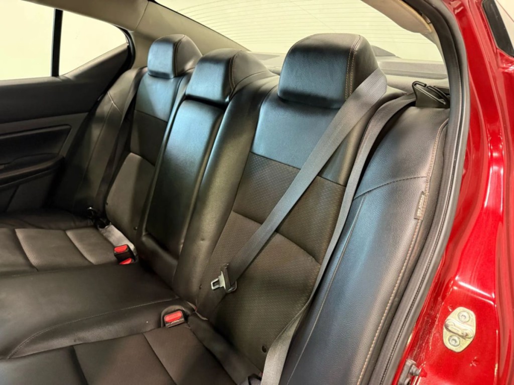 2021 Nissan Altima Image 22