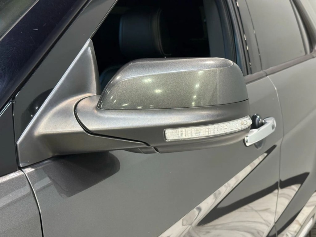 2018 Ford Explorer Image 9