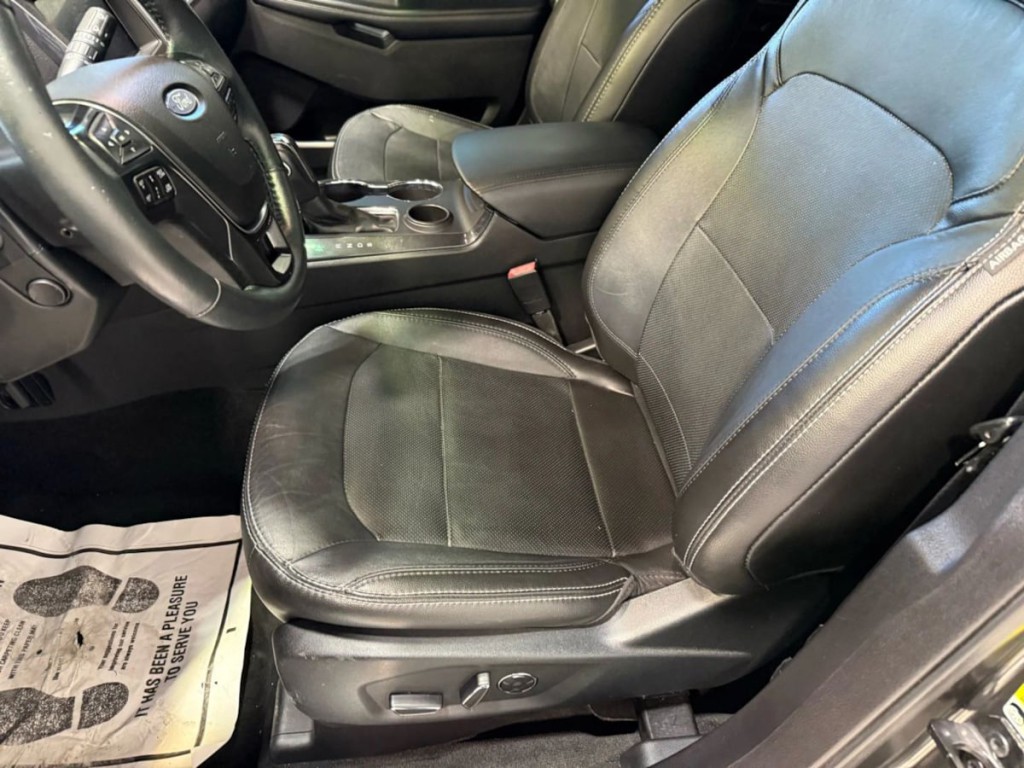 2018 Ford Explorer Image 23
