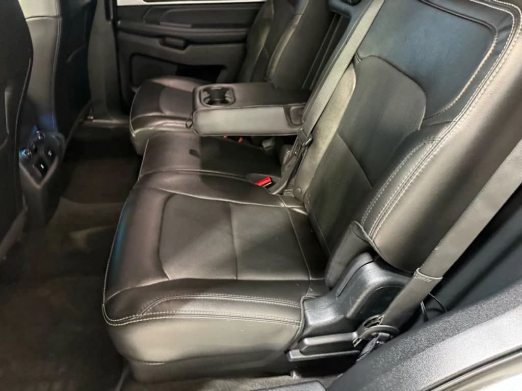 2018 Ford Explorer Image 25