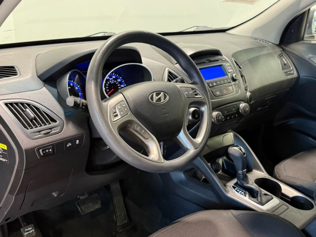 2015 Hyundai Tucson Image 12