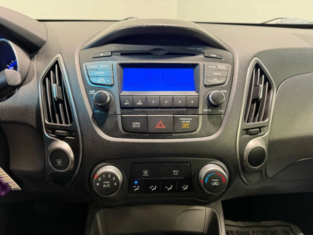 2015 Hyundai Tucson Image 18