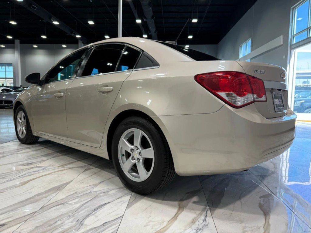 2016 Chevrolet Cruze Image 8