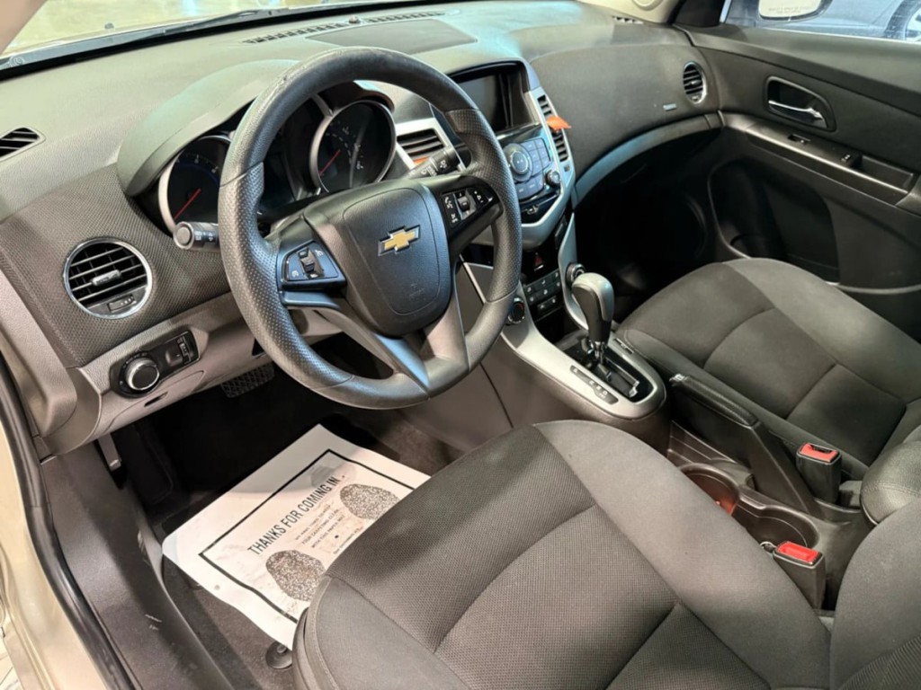 2016 Chevrolet Cruze Image 12