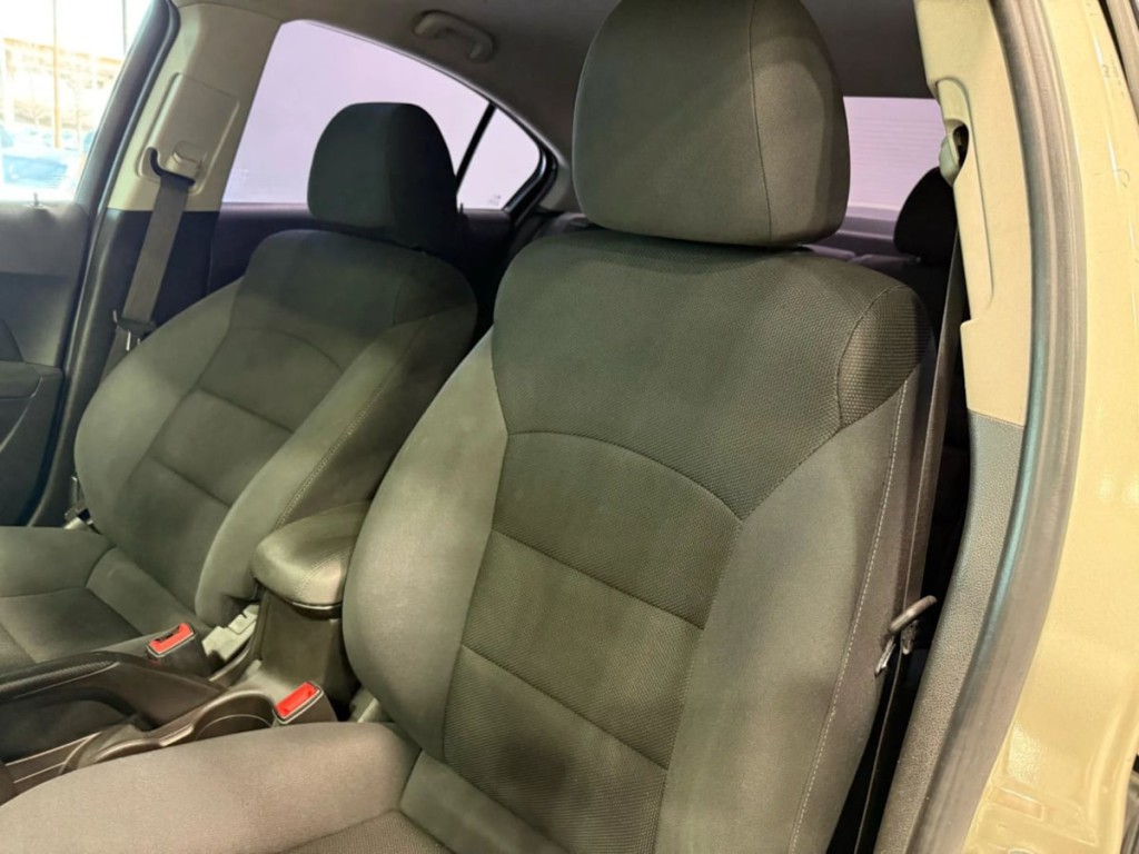 2016 Chevrolet Cruze Image 23