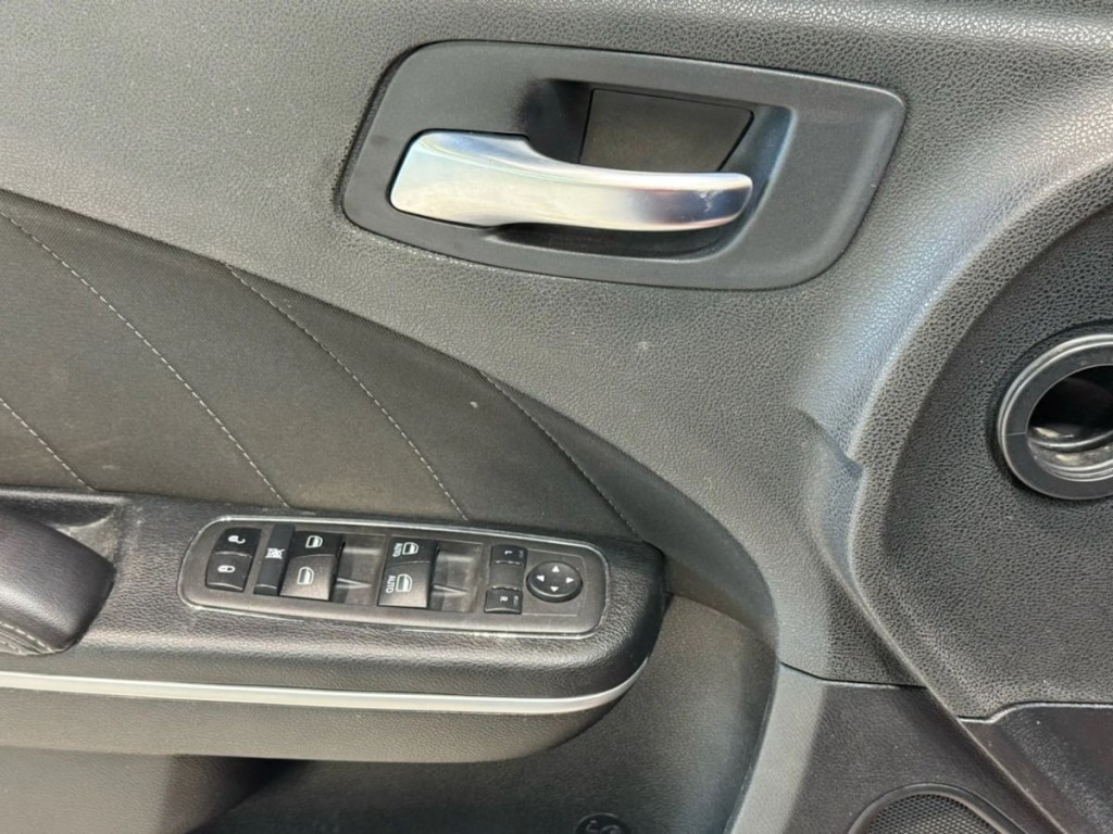 2022 Dodge Charger Image 11