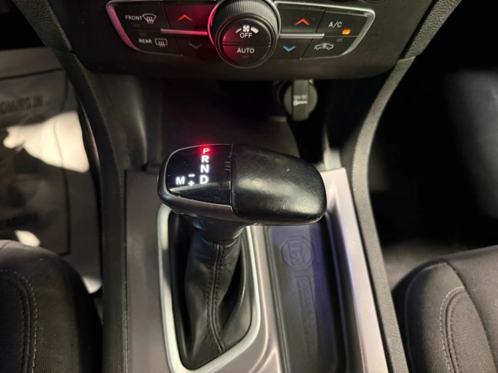 2022 Dodge Charger Image 21