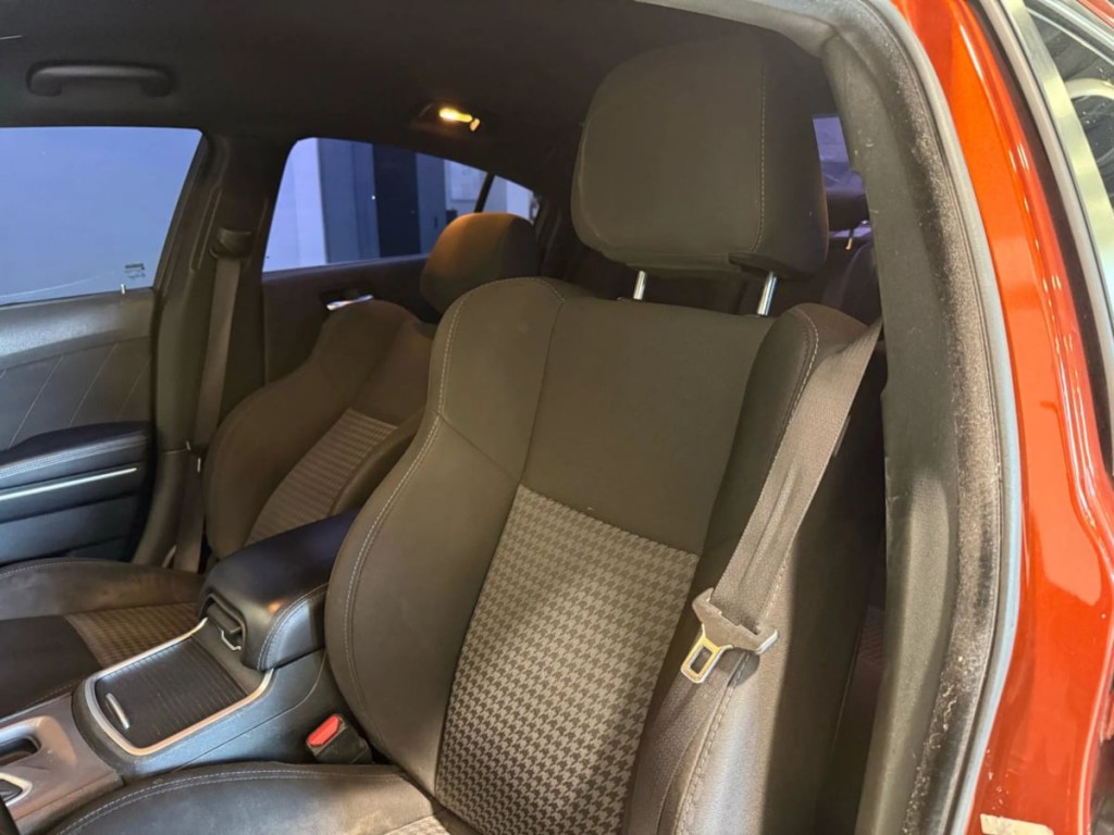 2022 Dodge Charger Image 22