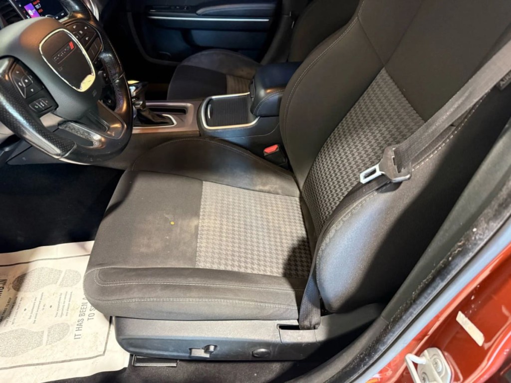 2022 Dodge Charger Image 23